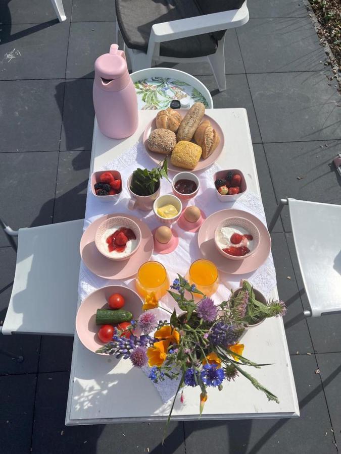De Tulp Bed & Breakfast Noordgouwe Exterior photo